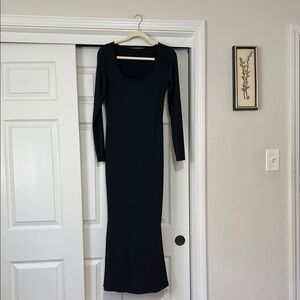 Elegant Black Long Sleeve Dress